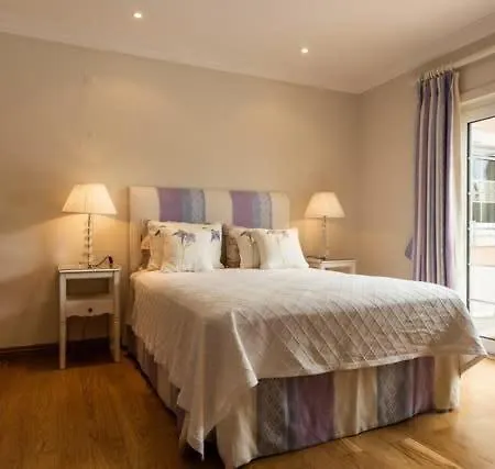 Quinta Sula - 5 Min Walk To Beach - Big Grand House - 15 Mins To Lake